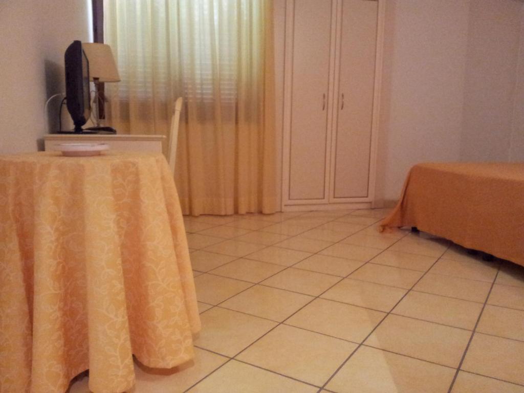 Residence Hotel Eden Trogir Exterior foto