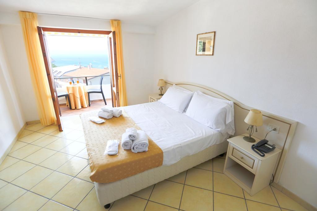 Residence Hotel Eden Trogir Exterior foto