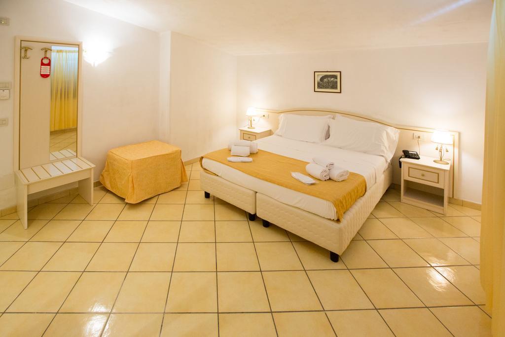 Residence Hotel Eden Trogir Exterior foto