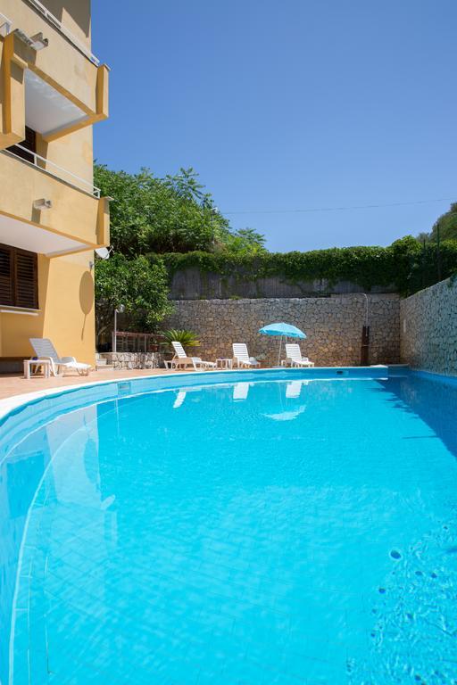 Residence Hotel Eden Trogir Exterior foto