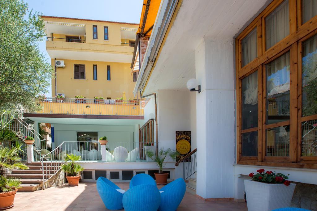 Residence Hotel Eden Trogir Exterior foto